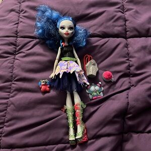 Ghoulia doll